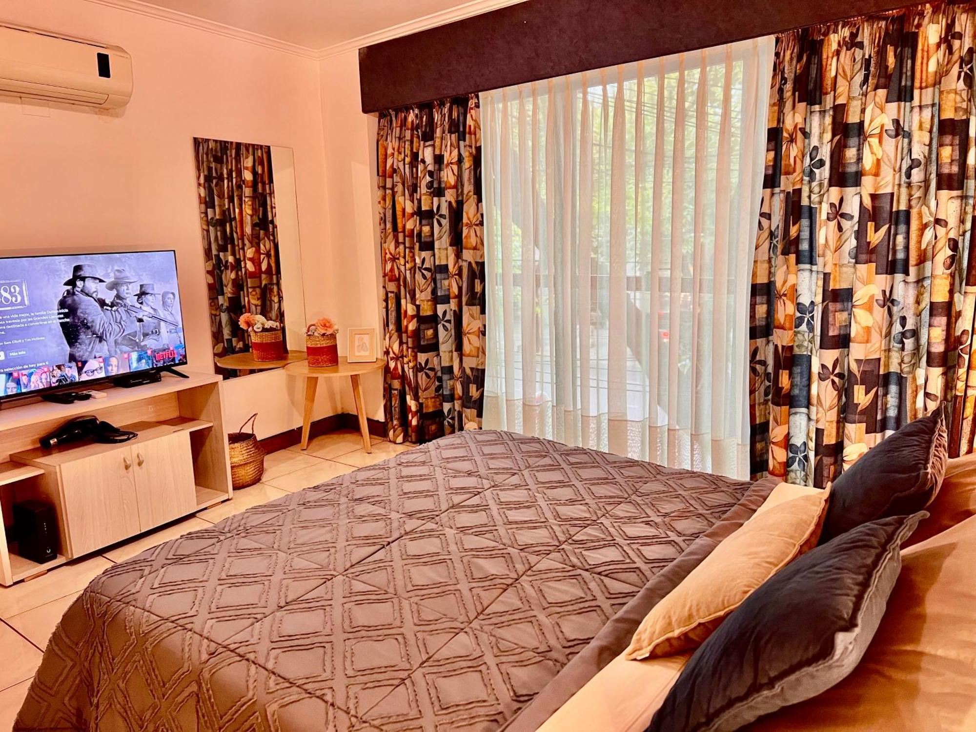 Mendoza Suites 3 -Parking Disponible- Екстер'єр фото